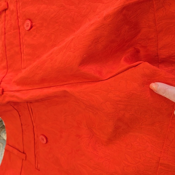 EUC 7th Avenue New York & Company Shorts Size 10 Red with hints of Orange - Picture 10 of 10